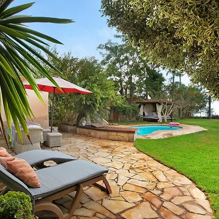 Casa Anakena * Гиа-де-Исора